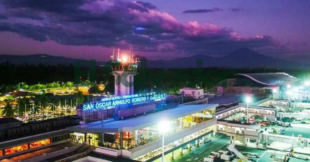 Arrival and Downtown San Salvador