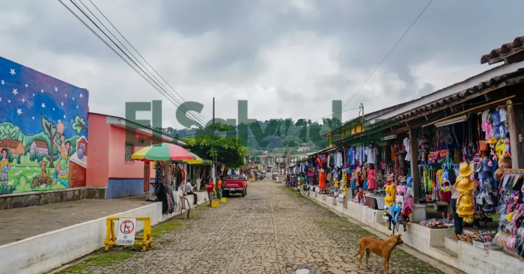 How to Not Be Obvious as a Tourist in El Salvador